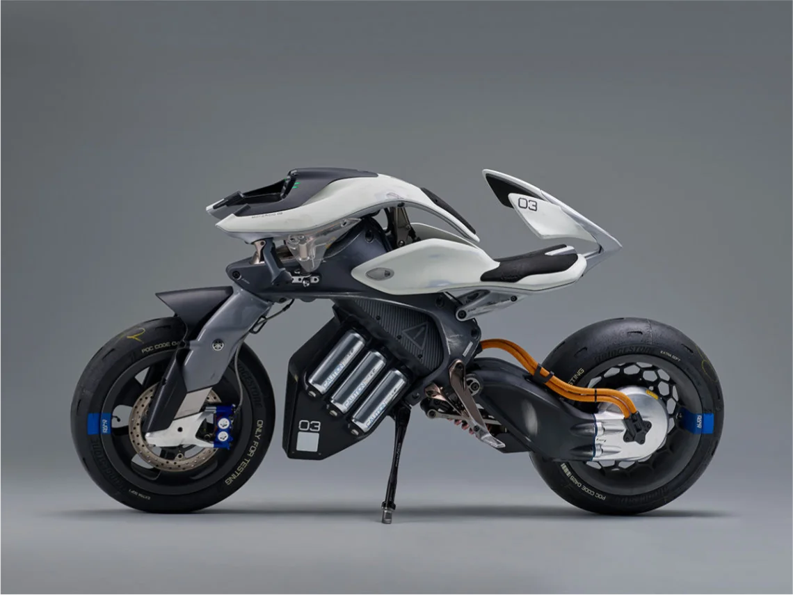 yamaha motoroid an autonomous motorcycle